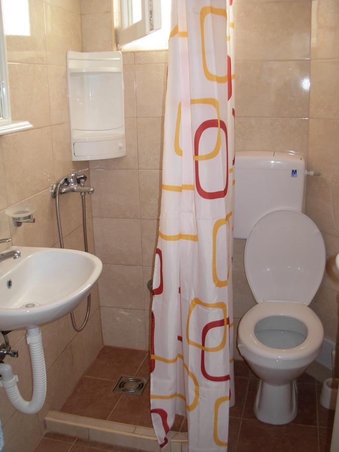 Apartmani Ceca 012 Сутоморе Екстериор снимка
